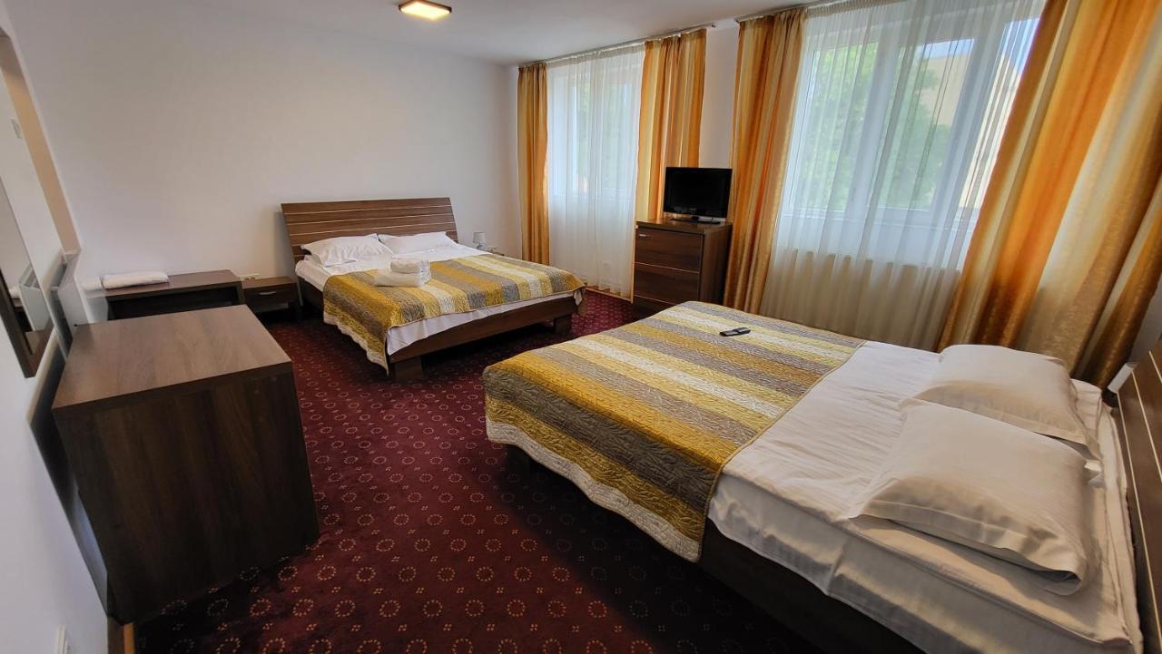 Boutique Global Aparthotel Braşov Exterior foto