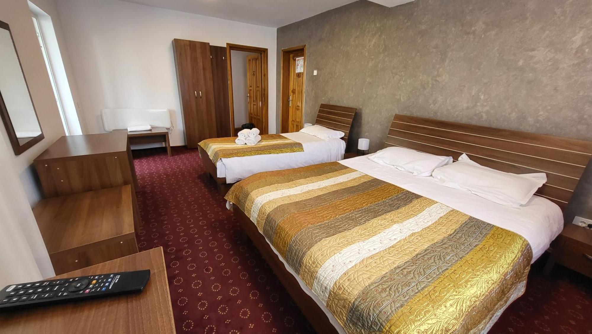 Boutique Global Aparthotel Braşov Exterior foto